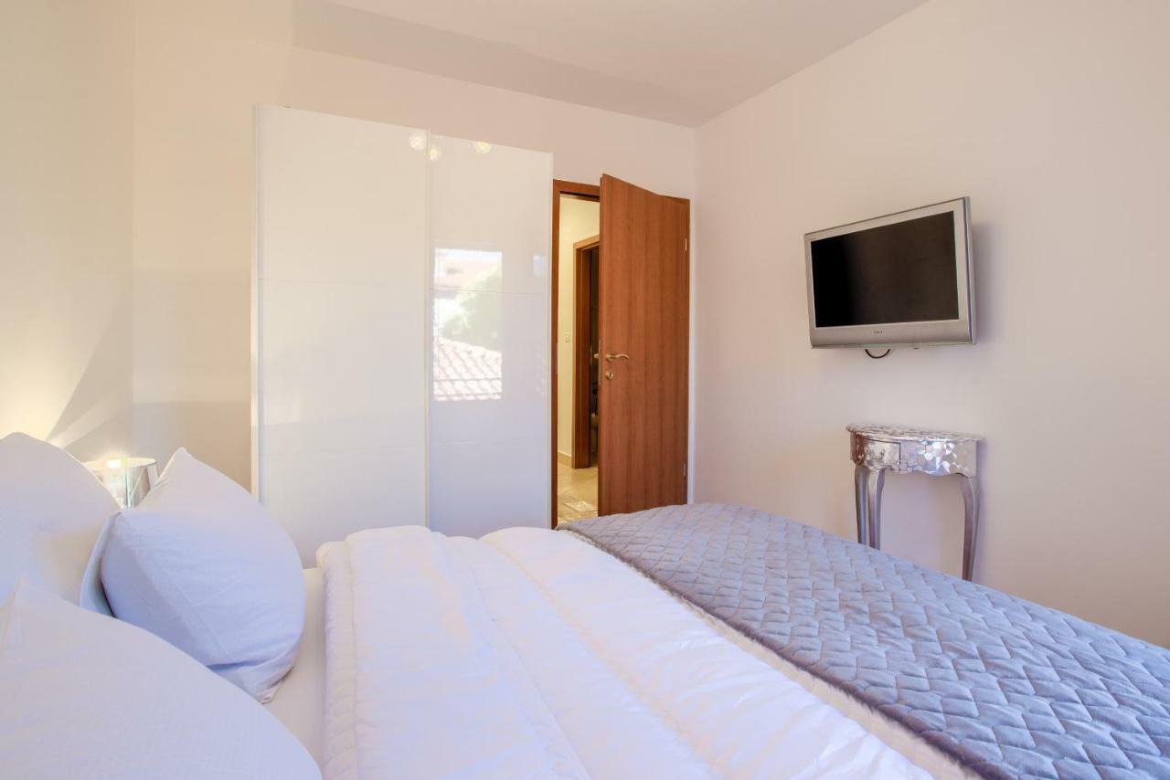 Apartment San Rocco Center Пула Экстерьер фото